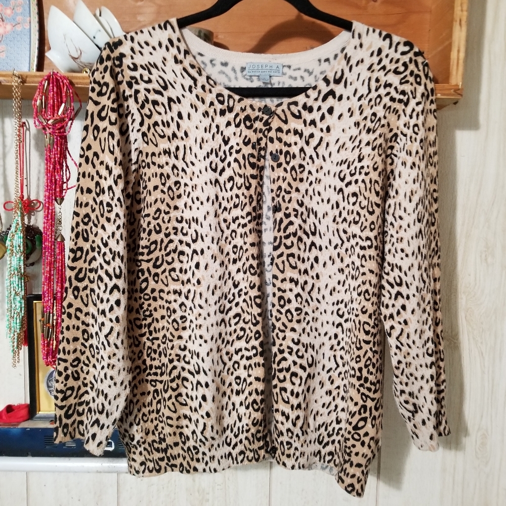 Joseph A Leopard Print Sweater Size L